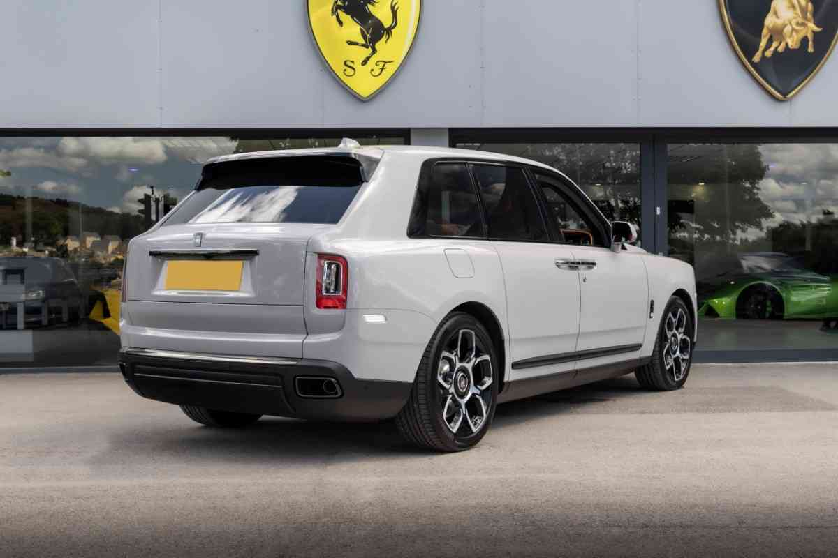 premium corporate hire for Pudsey companies