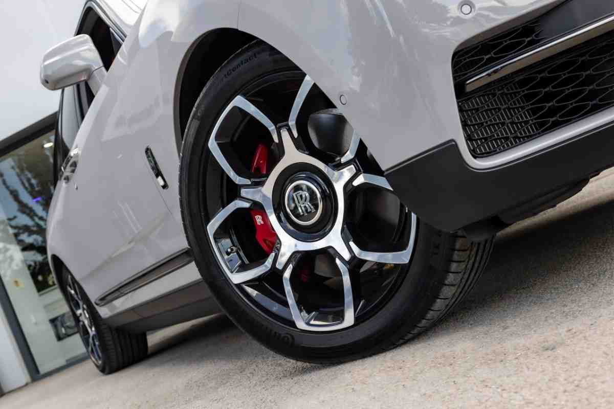 executive sedan corporate hire service