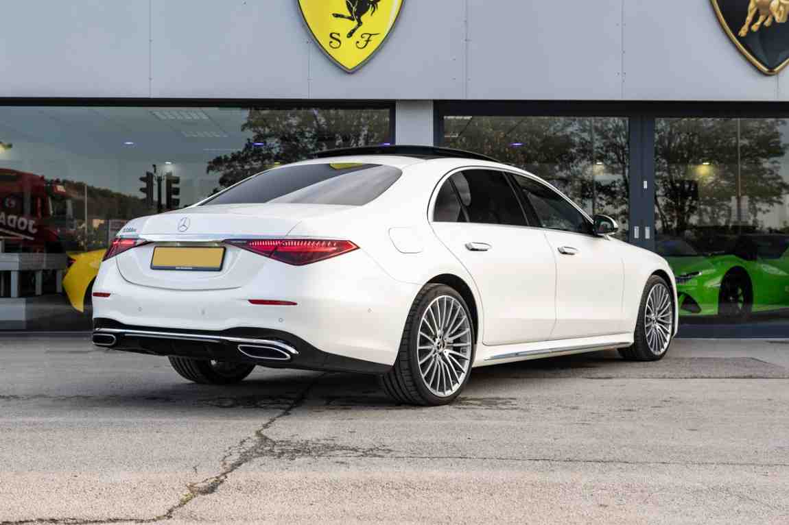executive chauffeur driven car hire