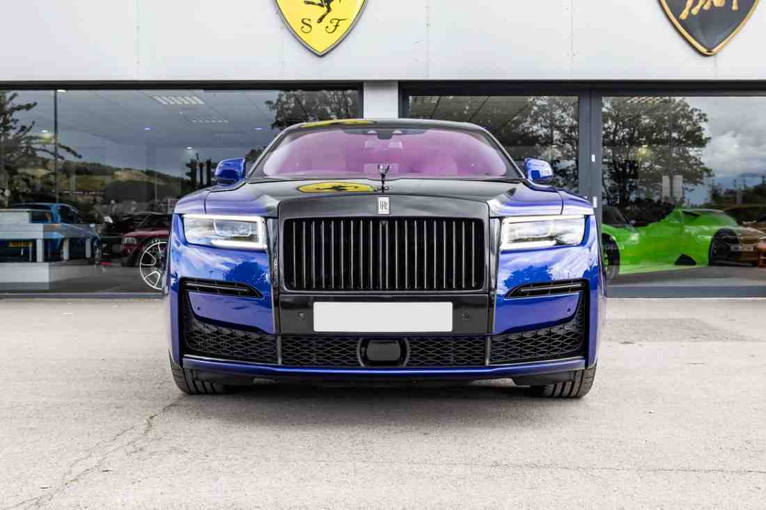 Executive airport transfer car hire Pudsey