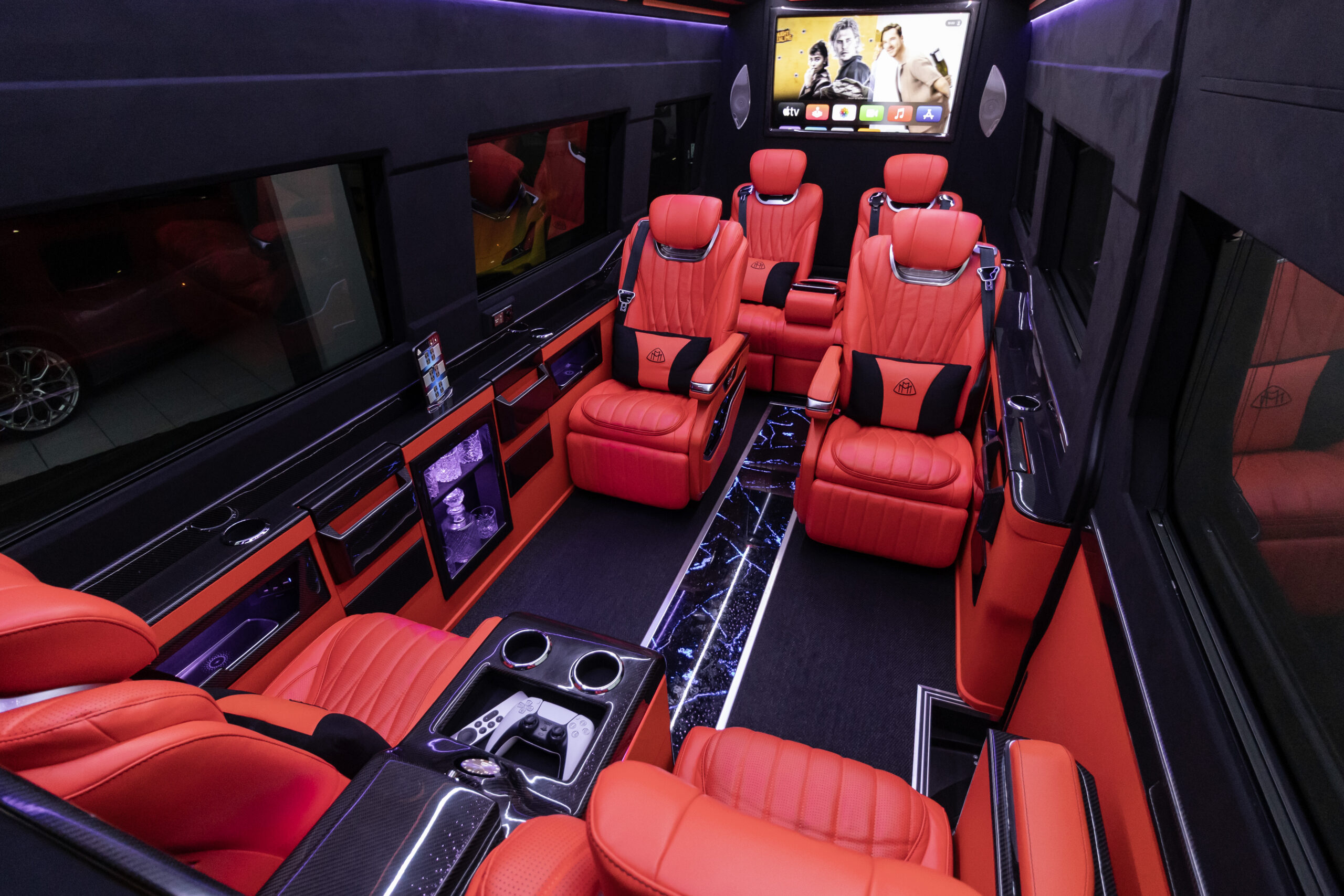 Mercedes Benz Maybach Oasis Limousines Status Photography_0032_003A4024