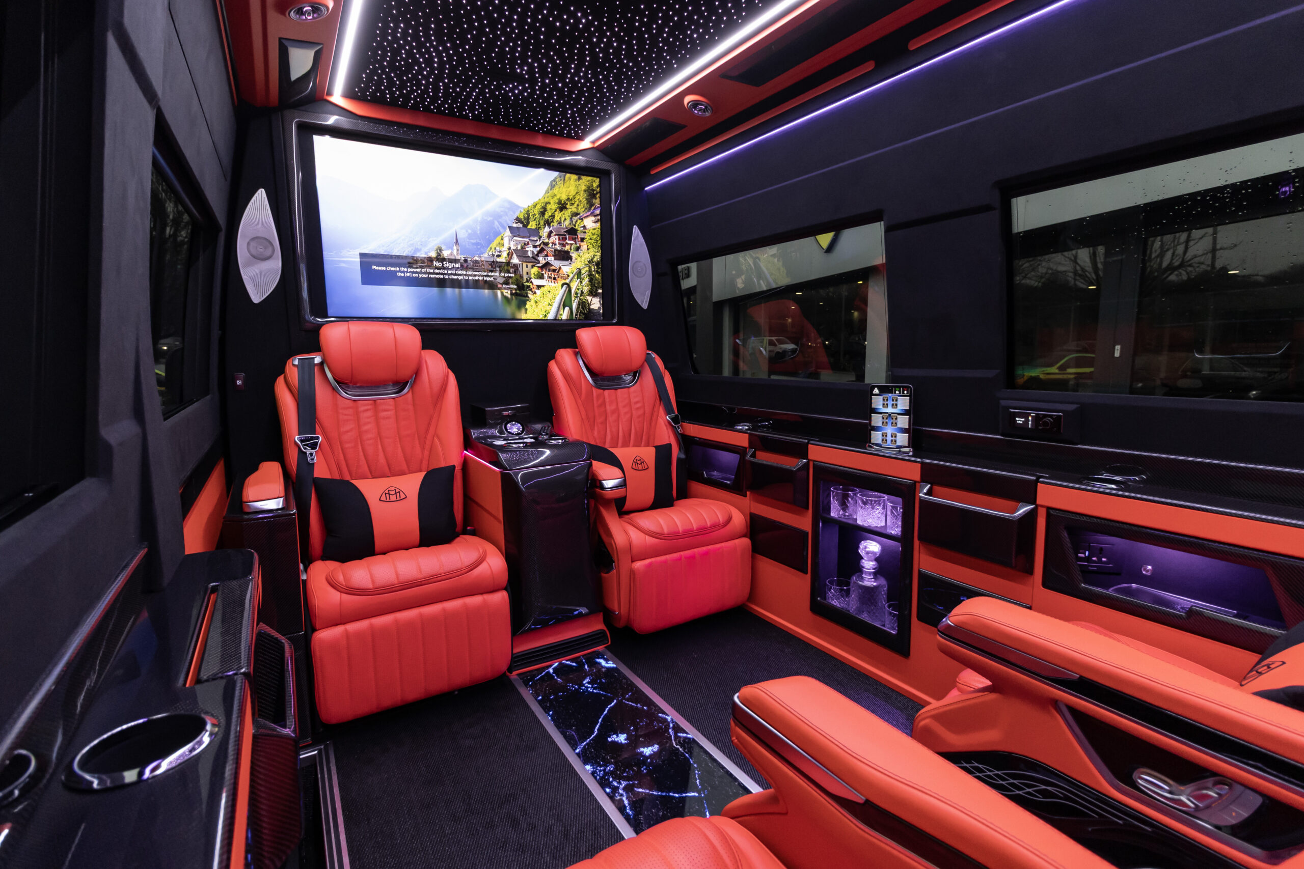 Mercedes Benz Maybach Oasis Limousines Status Photography_0041_003A4004